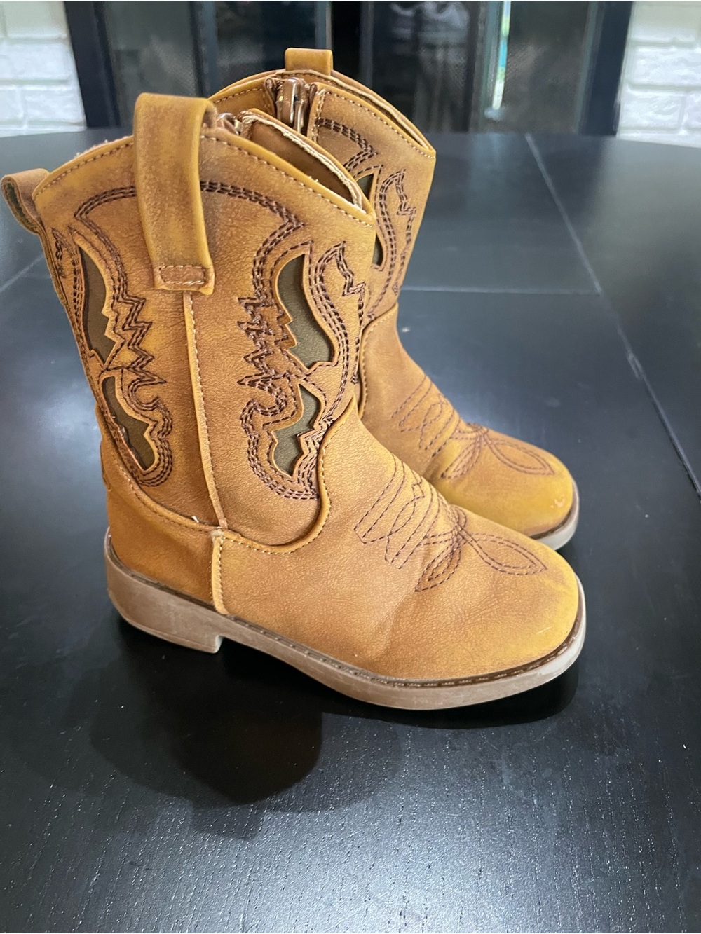 Pawz Kids Western Pull-On Boots cowboy Tan sz 8 zipper